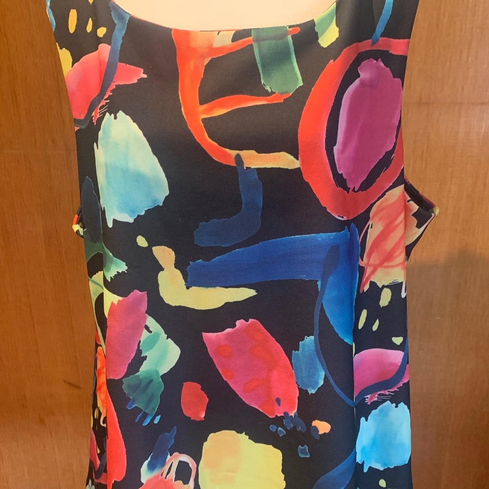 Colourful Tank fits like a 2X